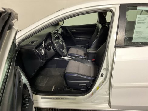 Used 2017 Toyota Corolla L image 18
