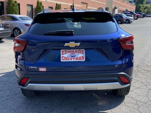 Certified 2024 Chevrolet Trax LT w/ Driver Confidence Package image 23