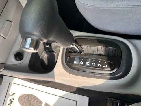 Used 2010 Hyundai Accent GLS image 15