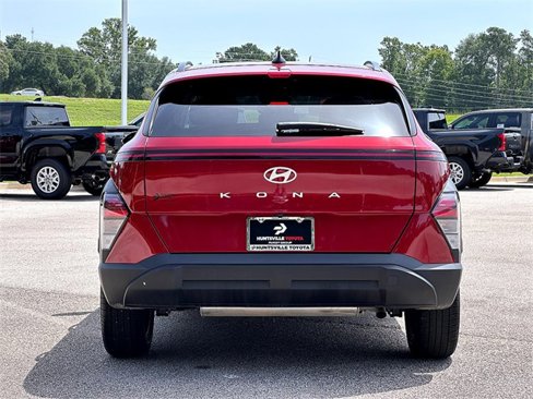 Used 2025 Hyundai Kona SEL image 7