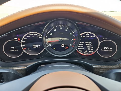 Certified 2021 Porsche Panamera image 16