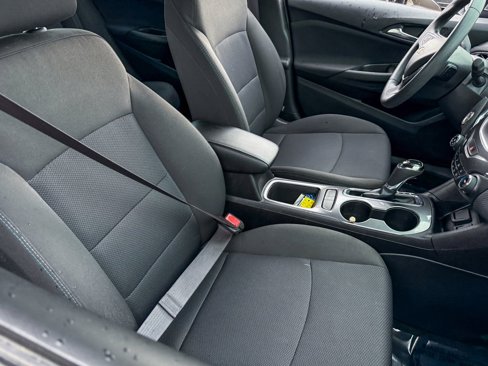 Used 2016 Chevrolet Cruze LT w/ Convenience Package image 9