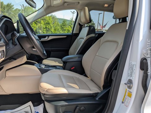 Used 2022 Ford Escape SEL image 17