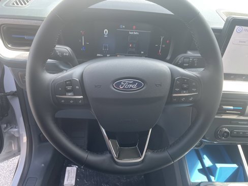 New 2025 Ford Maverick XLT w/ XLT Luxury Package image 7