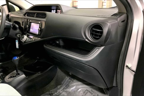 Used 2015 Toyota Prius C One image 18