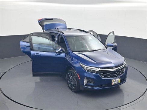 Used 2022 Chevrolet Equinox RS w/ Infotainment Package image 29