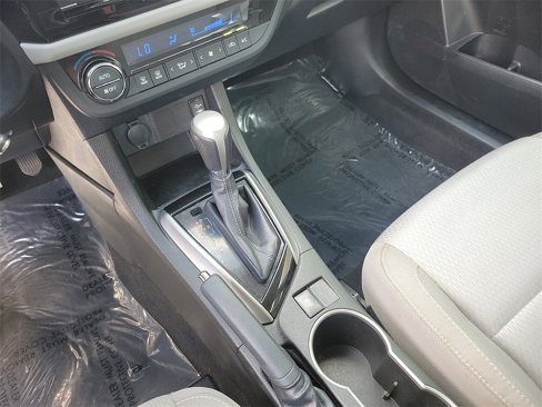 Used 2016 Toyota Corolla LE image 17