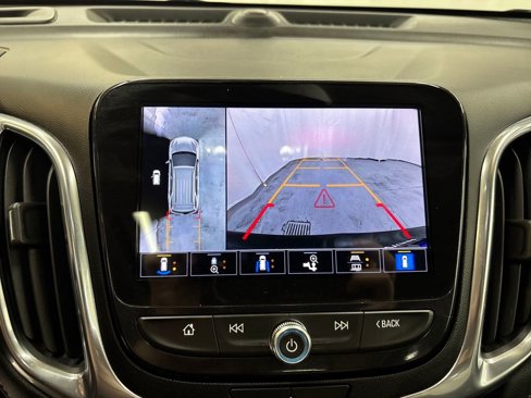 Used 2022 Chevrolet Equinox Premier image 20
