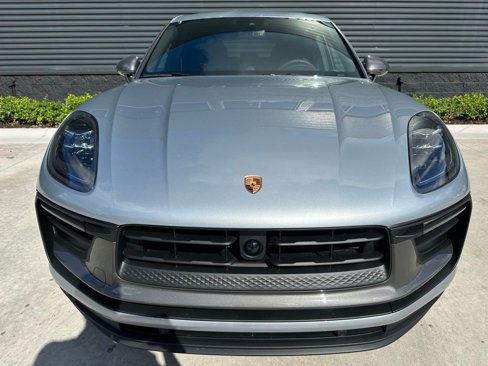 Used 2025 Porsche Macan image 7