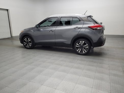 Used 2020 Nissan Kicks SV image 3