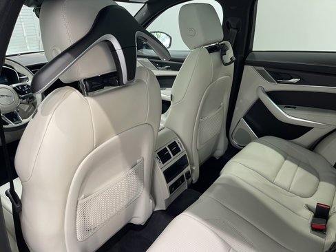 Used 2025 Jaguar F-PACE R-Dynamic S image 14