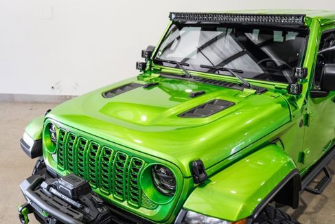 Used 2025 Jeep Gladiator Sport image 5