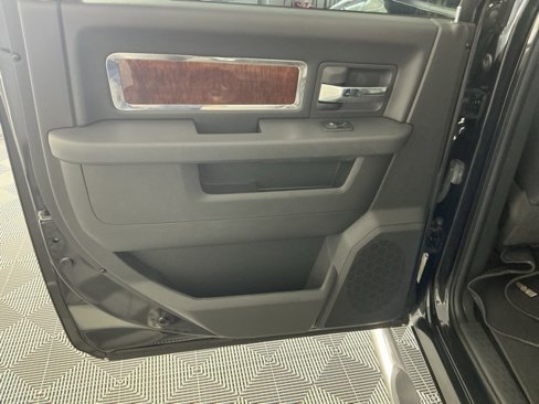Used 2011 RAM 1500 Laramie image 9