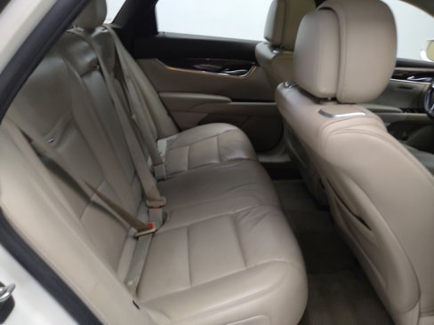 Used 2013 Cadillac XTS Premium image 19