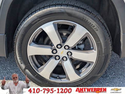 Used 2021 Chevrolet Traverse LT w/ LT Premium Package image 12