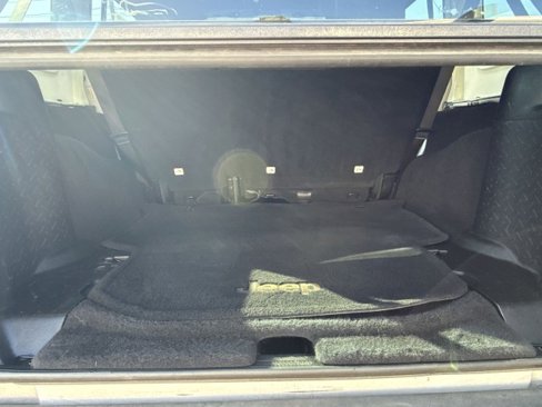 Used 2014 Jeep Wrangler Unlimited Sport w/ Connectivity Group image 18