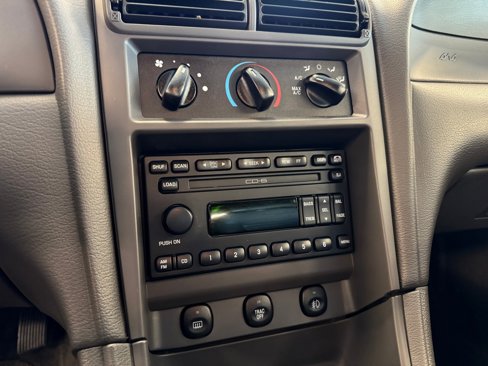 Used 2001 Ford Mustang GT image 33