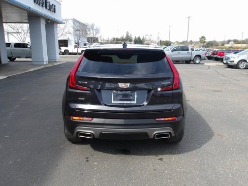 Used 2023 Cadillac XT4 Premium Luxury image 7
