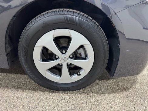Used 2012 Toyota Prius Three image 55