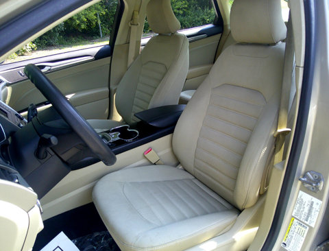 Used 2015 Ford Fusion SE image 33