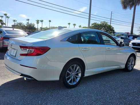Certified 2022 Honda Accord LX image 13