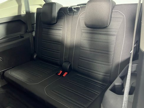 Used 2022 Volkswagen Tiguan S image 28