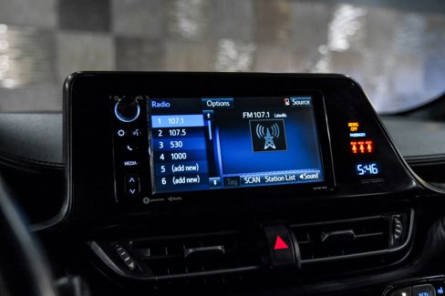 Used 2018 Toyota C-HR XLE image 31