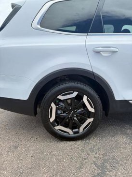 Used 2023 Kia Telluride S image 31