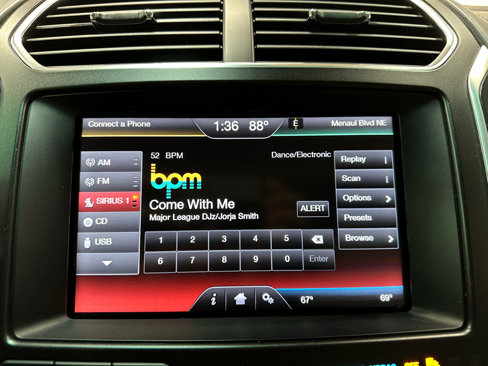 Used 2016 Ford Explorer Platinum image 46