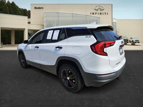 Used 2020 GMC Terrain SLE image 5