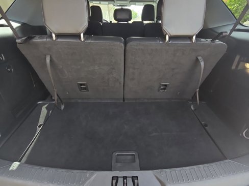 Used 2023 Ford Explorer XLT w/ Equipment Group 202A image 14