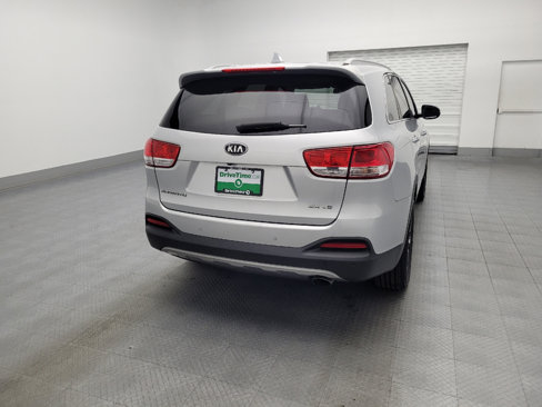 Used 2016 Kia Sorento EX image 7