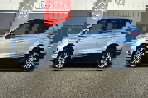 Used 2017 Ford Escape SE image 6
