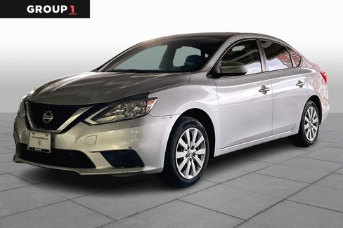 Used 2017 Nissan Sentra SV image 1