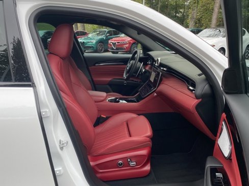 Used 2023 Maserati Grecale Modena image 35