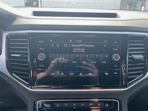Used 2022 Volkswagen Atlas Cross Sport SE image 22