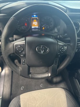 Used 2021 Toyota Tacoma TRD Sport image 38