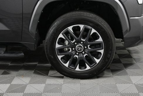 Used 2023 Toyota Tundra Limited image 6