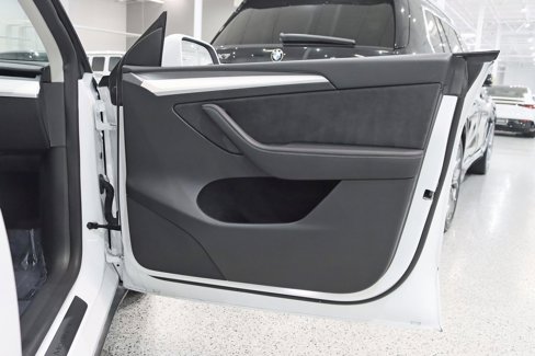 Used 2023 Tesla Model Y Performance image 33