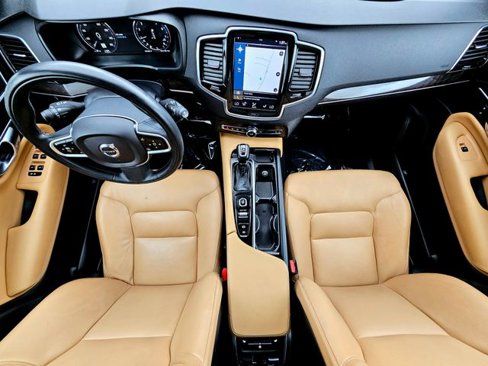 Used 2018 Volvo XC90 T6 Momentum w/ Convenience Package image 28