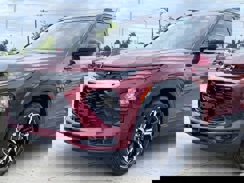 Used 2022 Chevrolet TrailBlazer RS w/ Technology Package image 4