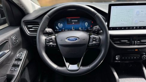 Used 2023 Ford Escape Platinum image 18