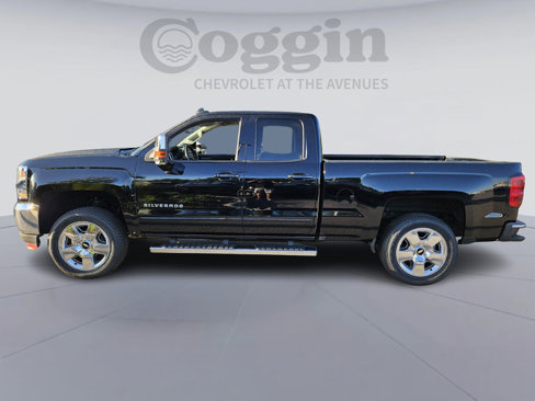 Used 2018 Chevrolet Silverado 1500 LT w/ Trailering Package image 3