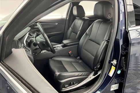 Used 2018 Chevrolet Impala LT image 25