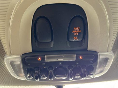 Used 2019 MINI Cooper 2-Door Hardtop image 25