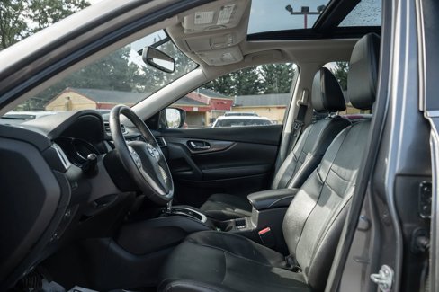 Used 2016 Nissan Rogue SL w/ SL Premium Package image 7