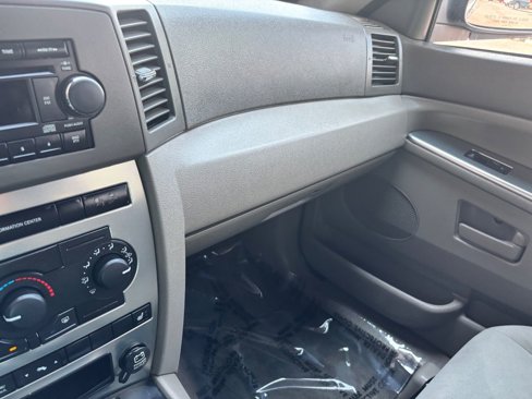 Used 2006 Jeep Grand Cherokee Laredo image 16