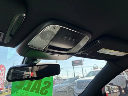 Used 2017 Dodge Charger SXT image 22