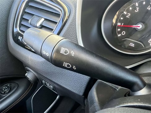 Used 2019 Jeep Compass Limited image 34