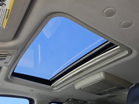 Used 2014 Cadillac Escalade ESV Premium image 19